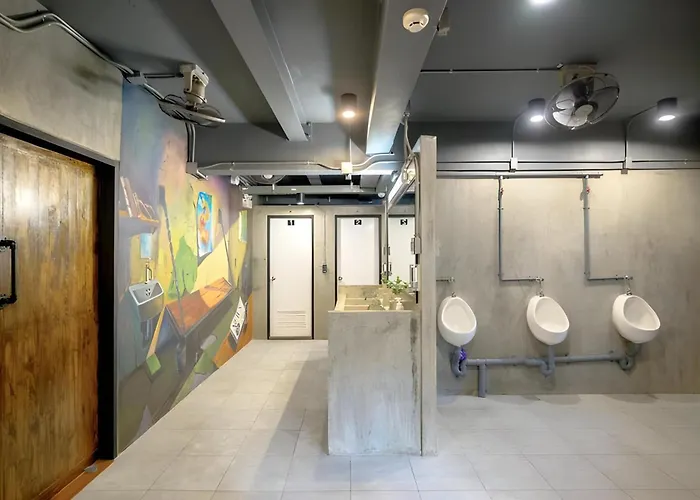 Episode 11 Sukhumvit Hotel