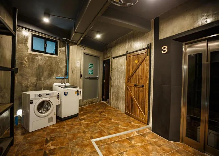 Episode 11 Sukhumvit Hotel